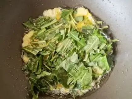 Make Pumpkin fried eggs step 6