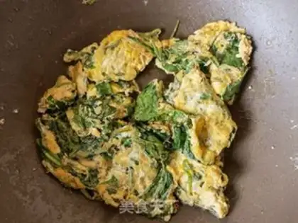 Make Pumpkin fried eggs step 8
