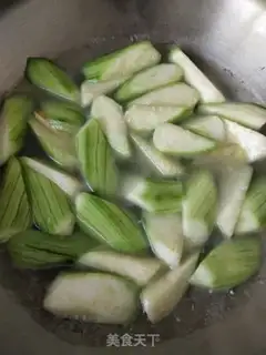 Make Oil and melon soup step 4