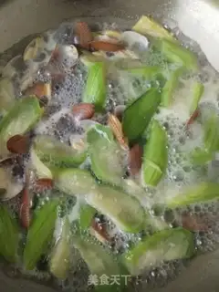 Make Oil and melon soup step 6