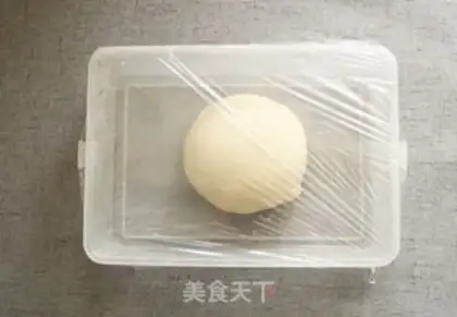 Make Classic Hong Kong toast step 8
