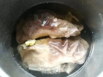 Make Pig belly chicken step 1