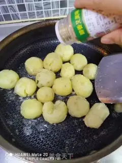 Make Fried potatoes step 4