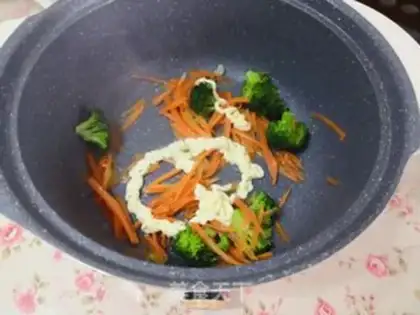 Make Salad noodles step 3