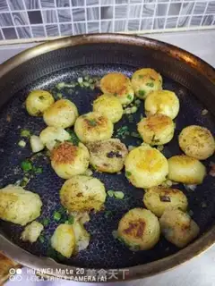 Make Fried potatoes step 6