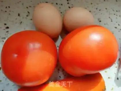 Make Tomato fried eggs step 0