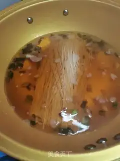 Make Onion eggs hanging step 5