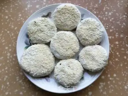 Make Sesame bean rice cake step 5
