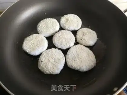 Make Sesame bean rice cake step 6