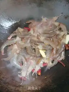 Make Spicy shrimp step 1