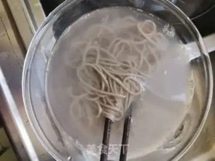 Make Quinbuco soup noodles step 8