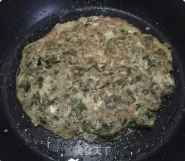 Make Fried eggs with sprouts step 7