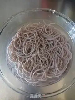 Make Quinbuco soup noodles step 9