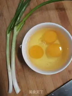 Make Onion fried eggs step 0
