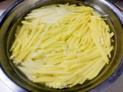 Make Fried potatoes step 0