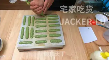 Make Double thumb cookie step 11