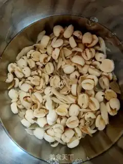 Make Silver-eared lilies step 1