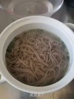 Make Quinbuco soup noodles step 18