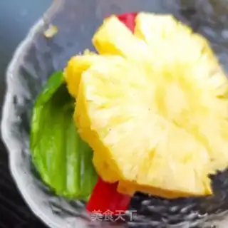 Make Pineapple crotch step 2
