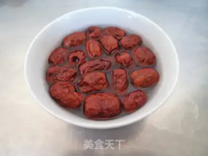 Make Apple date congee step 0