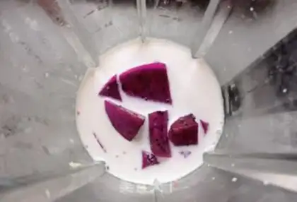 Make Flamingo oatmeal shake step 8