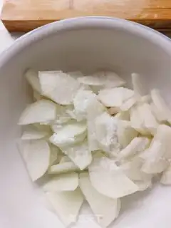 Make Sugar and radish step 1