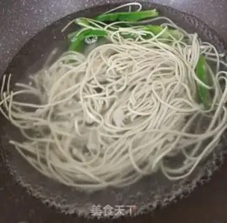 Make Onion noodles step 2