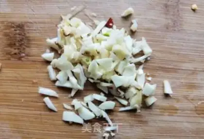 Make Garlic spinach step 3