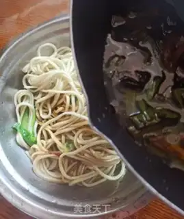 Make Onion noodles step 5