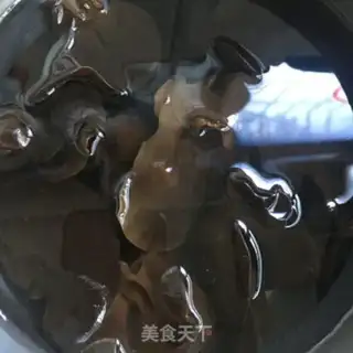 Make The bean-skin sea belt makes a hot pot step 3