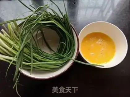 Make Garlic fried eggs step 0