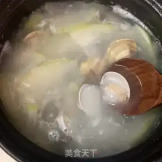 Make Wintermelon rollers, white soup step 6