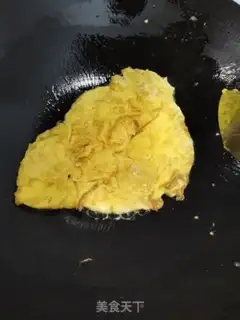 Make Autumn fried eggs step 1