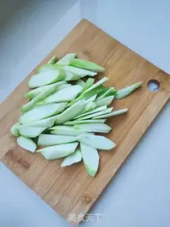Make Pork and silk melon step 1