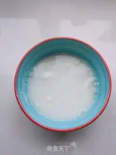 Make Egg soup step 1