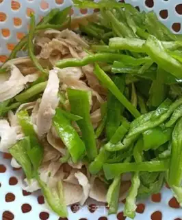 Make ♪ Sweet green pepper pasta ♪ step 0