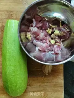 Make A guacamole step 0