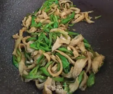 Make ♪ Sweet green pepper pasta ♪ step 3