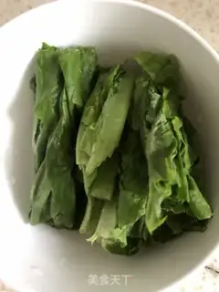 Make Pinetail boils dumplings step 1