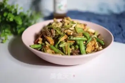 Make Soybeans, celery, fried beef step 9