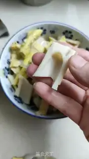 Make Five flowers and a dry step 0