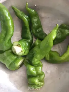 Make The sprouts and the peppers step 0