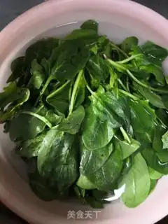 Make Pork liver spinach tomato soup step 2