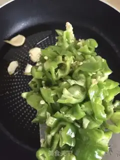 Make The sprouts and the peppers step 6