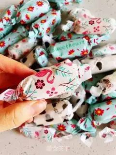 Make Cow Rolling Sugar step 12
