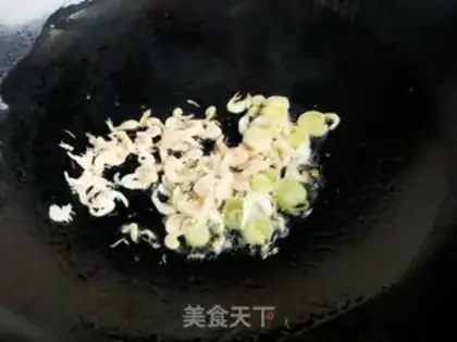 Make Shrimp-skin soup step 2