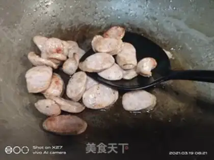 Make Sausage Saints of Gosse Blues salad step 6