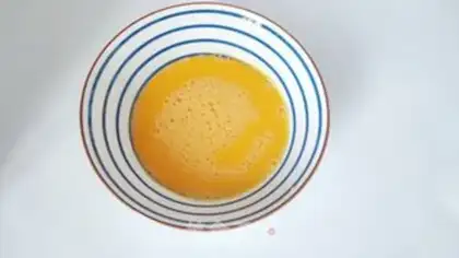 Make Garlic fried eggs step 2