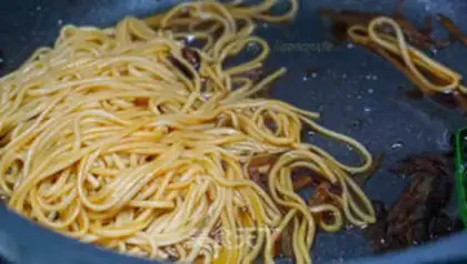 Make Onion noodles step 9