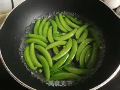 Make Sweet bean horns step 3